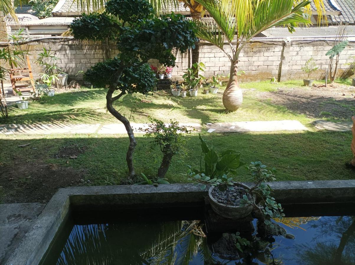 Merendeng Hostel Kuta Kuta  Exterior foto