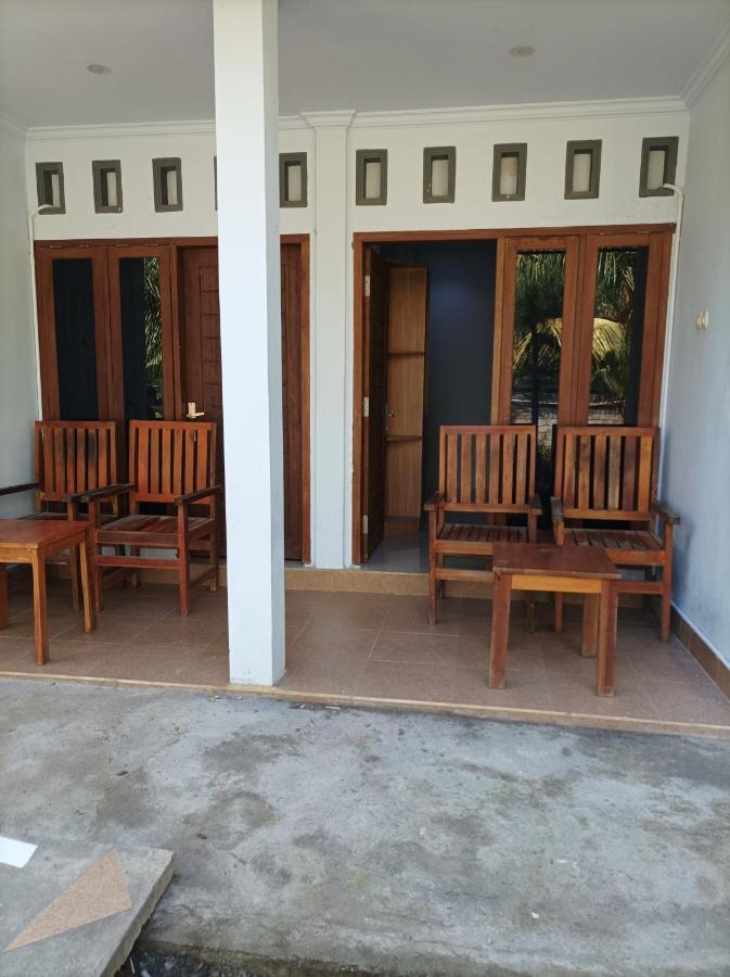 Merendeng Hostel Kuta Kuta  Exterior foto