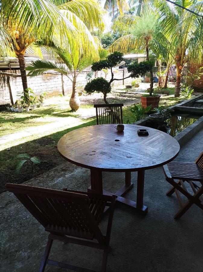Merendeng Hostel Kuta Kuta  Exterior foto