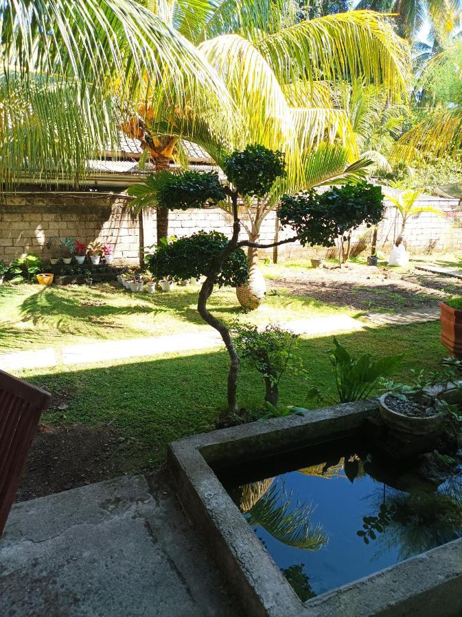 Merendeng Hostel Kuta Kuta  Exterior foto